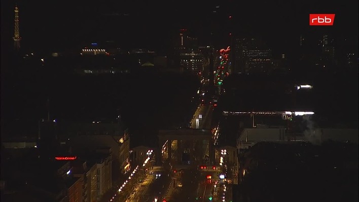 Archiv Foto Webcam Berlin: Rotes Rathaus und Berliner Dom