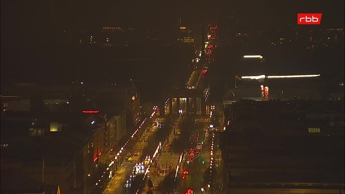 Archiv Foto Webcam Berlin: Rotes Rathaus und Berliner Dom