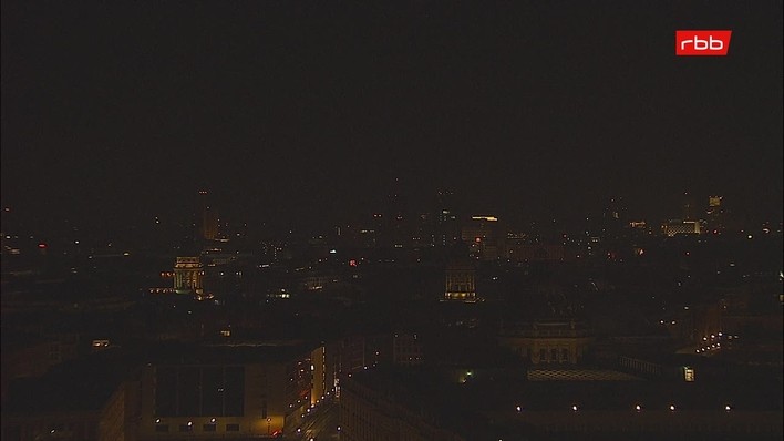 Archiv Foto Webcam Berlin: Rotes Rathaus und Berliner Dom