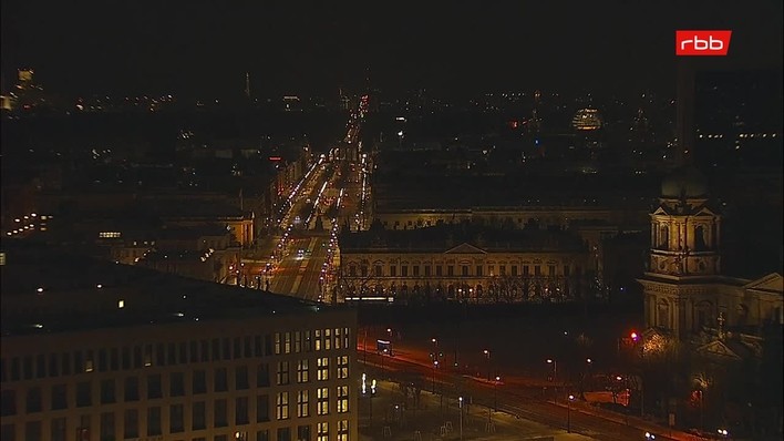 Archiv Foto Webcam Berlin: Rotes Rathaus und Berliner Dom