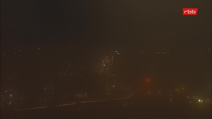 Archiv Foto Webcam Berlin: Rotes Rathaus und Berliner Dom