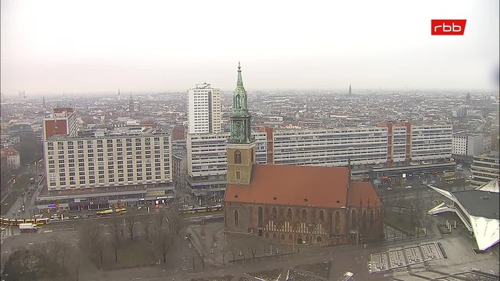Archiv Foto Webcam Berlin: Rotes Rathaus und Berliner Dom