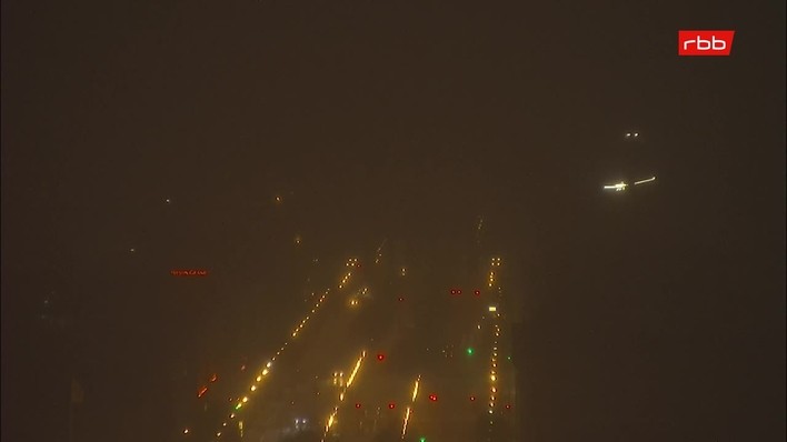 Archiv Foto Webcam Berlin: Rotes Rathaus und Berliner Dom