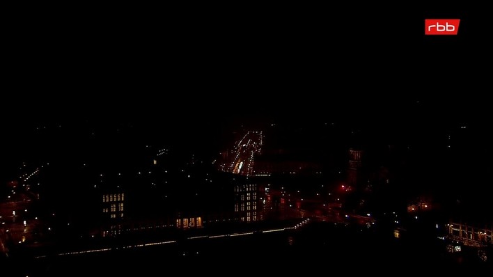 Archiv Foto Webcam Berlin: Rotes Rathaus und Berliner Dom