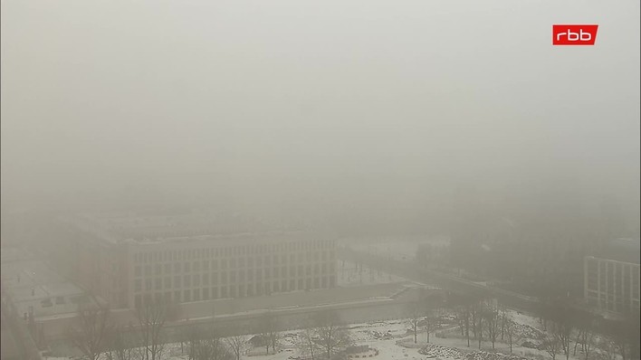Archiv Foto Webcam Berlin: Rotes Rathaus und Berliner Dom