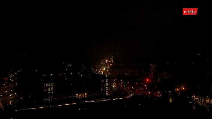 Archiv Foto Webcam Berlin: Rotes Rathaus und Berliner Dom