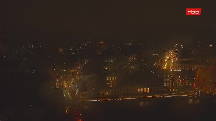 Archiv Foto Webcam Berlin: Rotes Rathaus und Berliner Dom