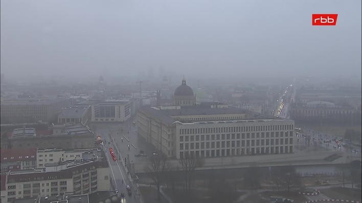 Archiv Foto Webcam Berlin: Rotes Rathaus und Berliner Dom