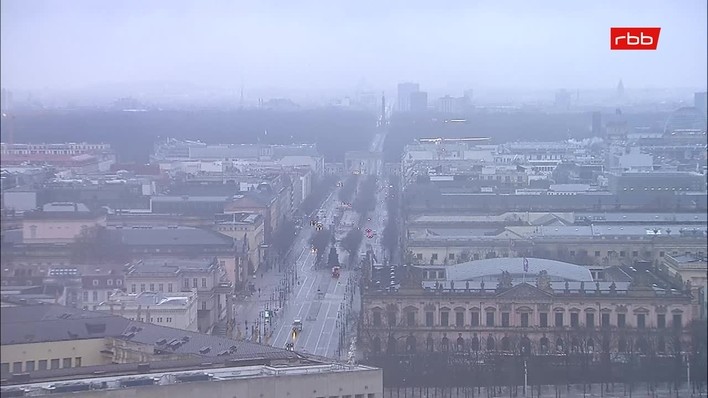 Archiv Foto Webcam Berlin: Rotes Rathaus und Berliner Dom