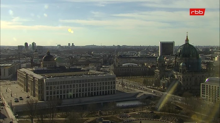 Archiv Foto Webcam Berlin: Rotes Rathaus und Berliner Dom