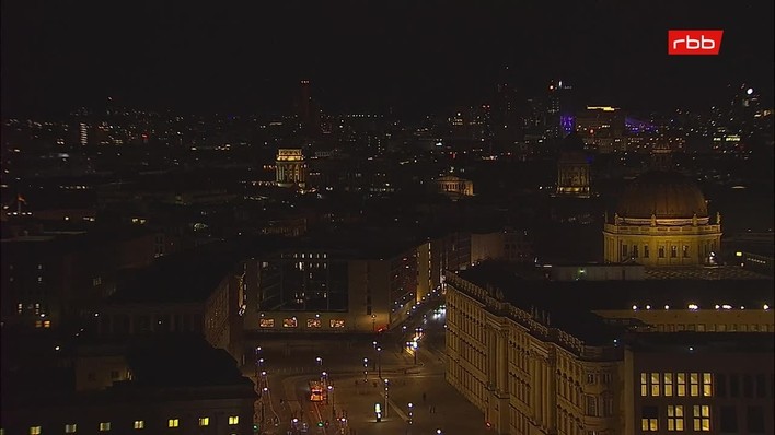 Archiv Foto Webcam Berlin: Rotes Rathaus und Berliner Dom