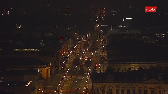 Archiv Foto Webcam Berlin: Rotes Rathaus und Berliner Dom