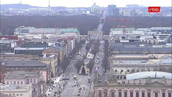 Archiv Foto Webcam Berlin: Rotes Rathaus und Berliner Dom