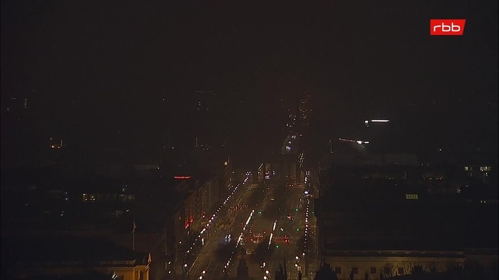 Archiv Foto Webcam Berlin: Rotes Rathaus und Berliner Dom