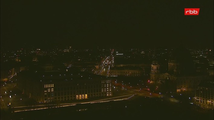 Archiv Foto Webcam Berlin: Rotes Rathaus und Berliner Dom