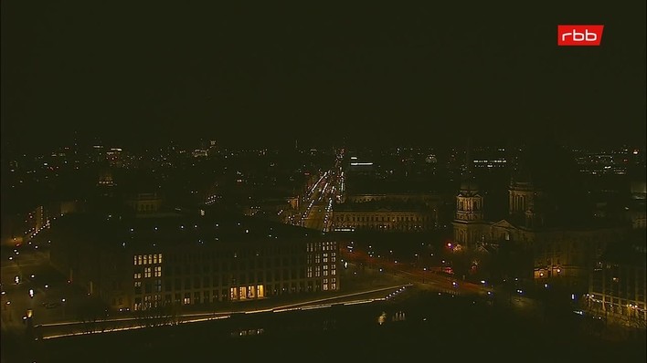 Archiv Foto Webcam Berlin: Rotes Rathaus und Berliner Dom