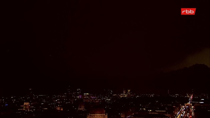 Archiv Foto Webcam Berlin: Rotes Rathaus und Berliner Dom