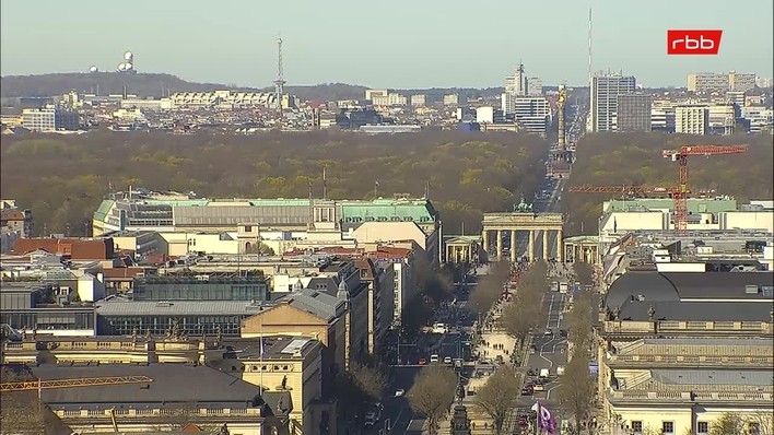 Archiv Foto Webcam Berlin: Rotes Rathaus und Berliner Dom