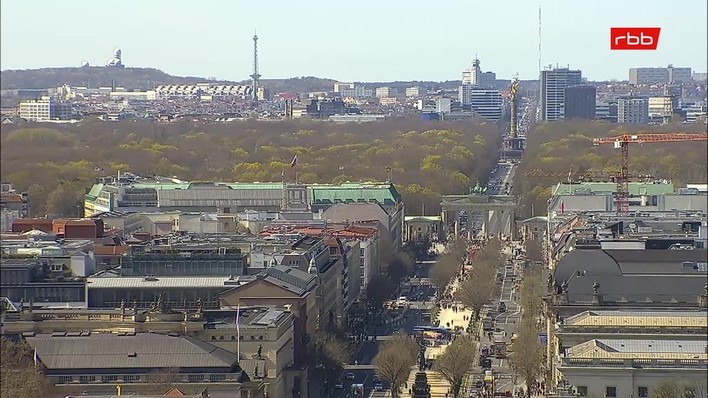 Archiv Foto Webcam Berlin: Rotes Rathaus und Berliner Dom