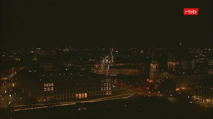 Archiv Foto Webcam Berlin: Rotes Rathaus und Berliner Dom