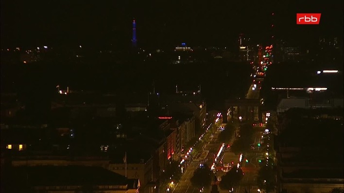 Archiv Foto Webcam Berlin: Rotes Rathaus und Berliner Dom