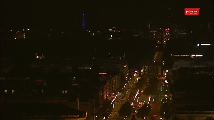 Archiv Foto Webcam Berlin: Rotes Rathaus und Berliner Dom