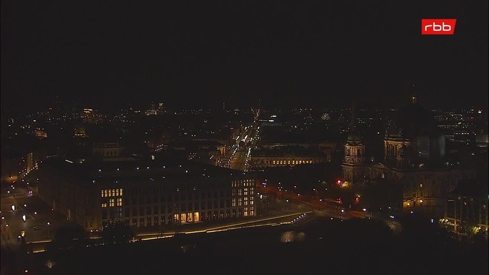 Archiv Foto Webcam Berlin: Rotes Rathaus und Berliner Dom