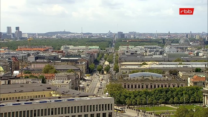 Archiv Foto Webcam Berlin: Rotes Rathaus und Berliner Dom