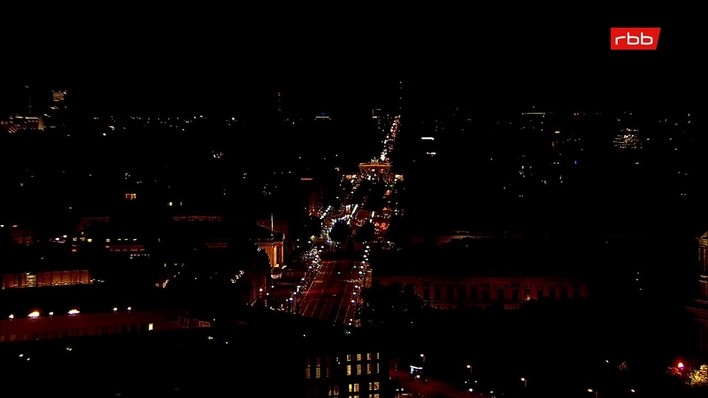 Archiv Foto Webcam Berlin: Rotes Rathaus und Berliner Dom