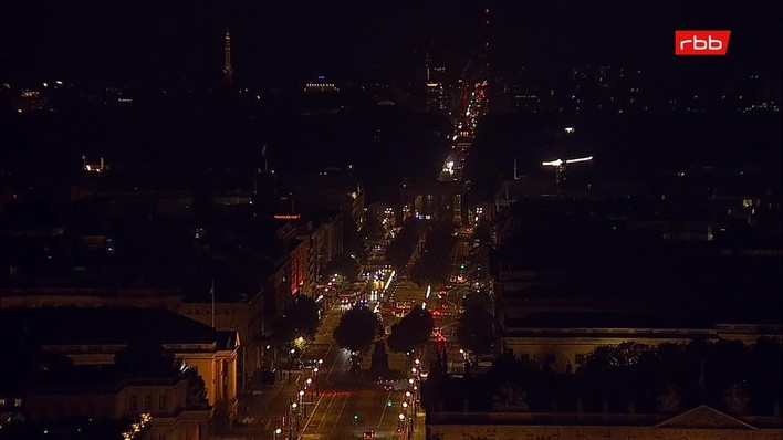 Archiv Foto Webcam Berlin: Rotes Rathaus und Berliner Dom