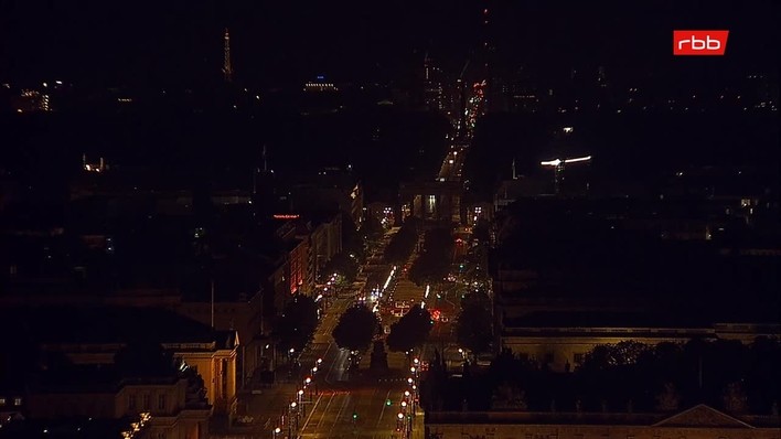 Archiv Foto Webcam Berlin: Rotes Rathaus und Berliner Dom