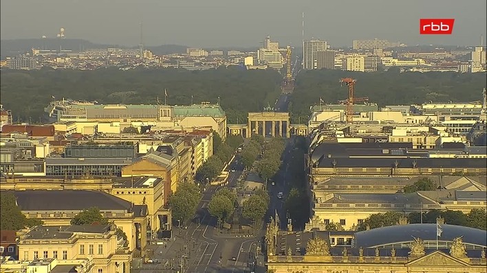 Archiv Foto Webcam Berlin: Rotes Rathaus und Berliner Dom
