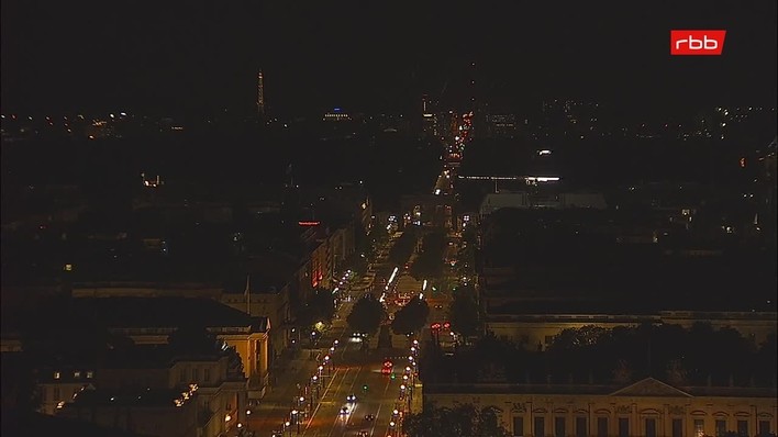 Archiv Foto Webcam Berlin: Rotes Rathaus und Berliner Dom