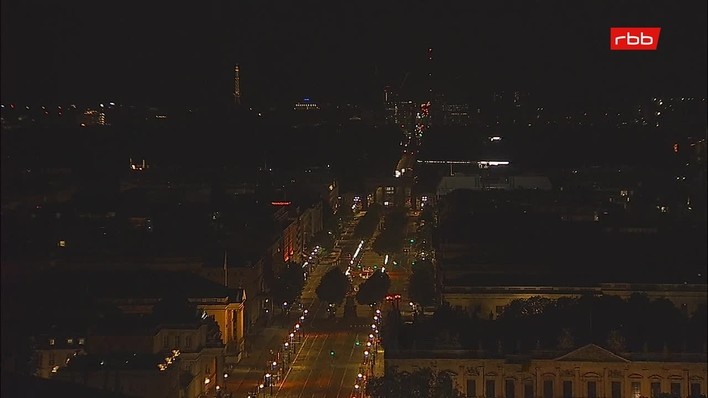 Archiv Foto Webcam Berlin: Rotes Rathaus und Berliner Dom