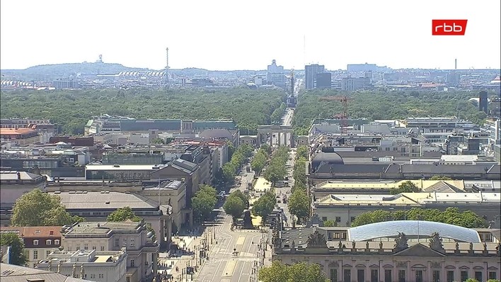 Archiv Foto Webcam Berlin: Rotes Rathaus und Berliner Dom