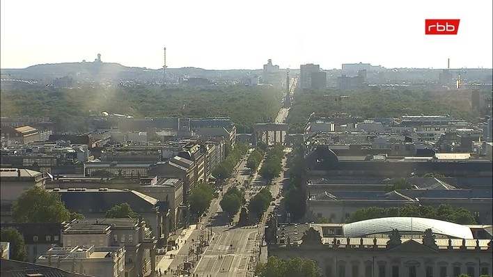Archiv Foto Webcam Berlin: Rotes Rathaus und Berliner Dom