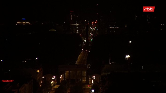 Archiv Foto Webcam Berlin: Rotes Rathaus und Berliner Dom