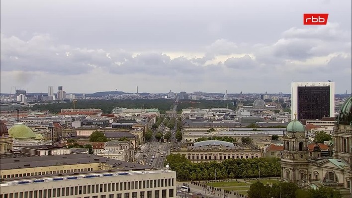 Archiv Foto Webcam Berlin: Rotes Rathaus und Berliner Dom
