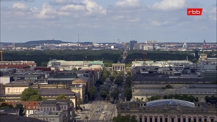 Archiv Foto Webcam Berlin: Rotes Rathaus und Berliner Dom