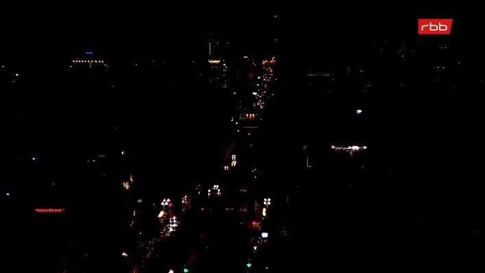 Archiv Foto Webcam Berlin: Rotes Rathaus und Berliner Dom