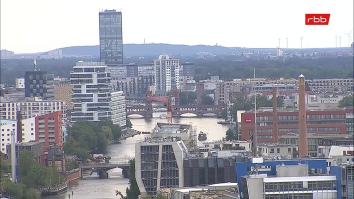 Archiv Foto Webcam Berlin: Rotes Rathaus und Berliner Dom