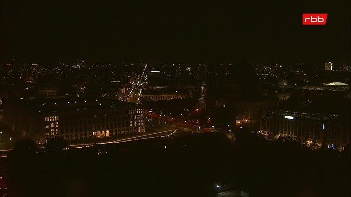 Archiv Foto Webcam Berlin: Rotes Rathaus und Berliner Dom