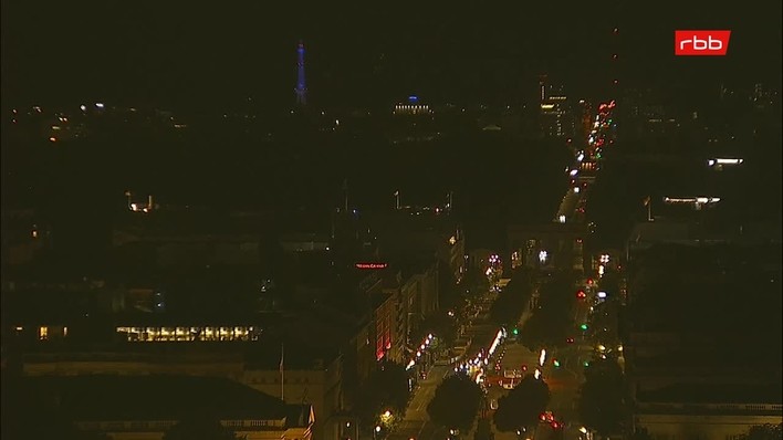 Archiv Foto Webcam Berlin: Rotes Rathaus und Berliner Dom