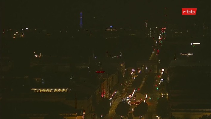Archiv Foto Webcam Berlin: Rotes Rathaus und Berliner Dom