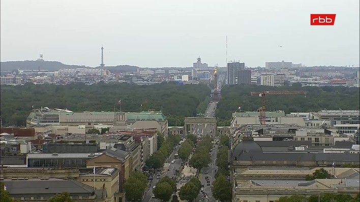 Archiv Foto Webcam Berlin: Rotes Rathaus und Berliner Dom