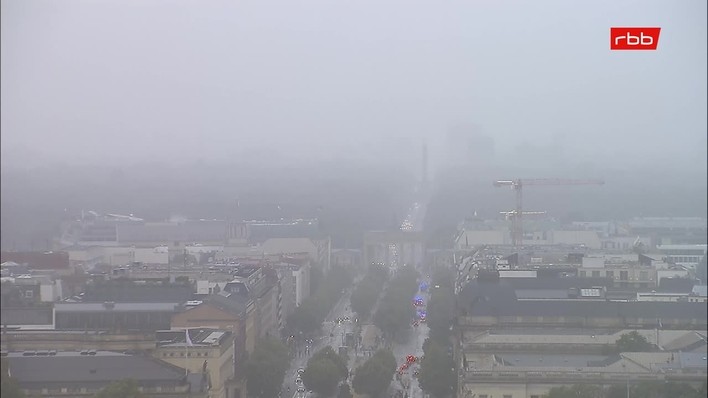Archiv Foto Webcam Berlin: Rotes Rathaus und Berliner Dom