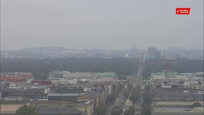 Archiv Foto Webcam Berlin: Rotes Rathaus und Berliner Dom