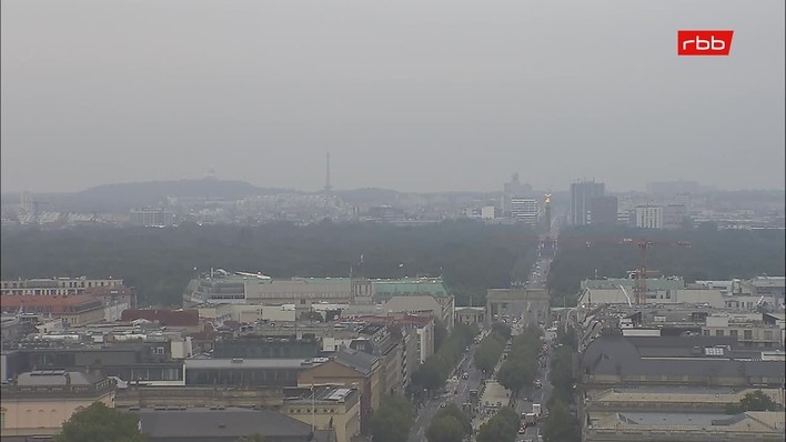 Archiv Foto Webcam Berlin: Rotes Rathaus und Berliner Dom
