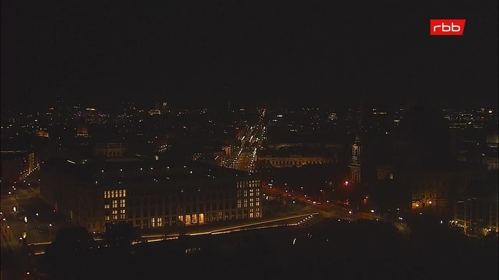 Archiv Foto Webcam Berlin: Rotes Rathaus und Berliner Dom