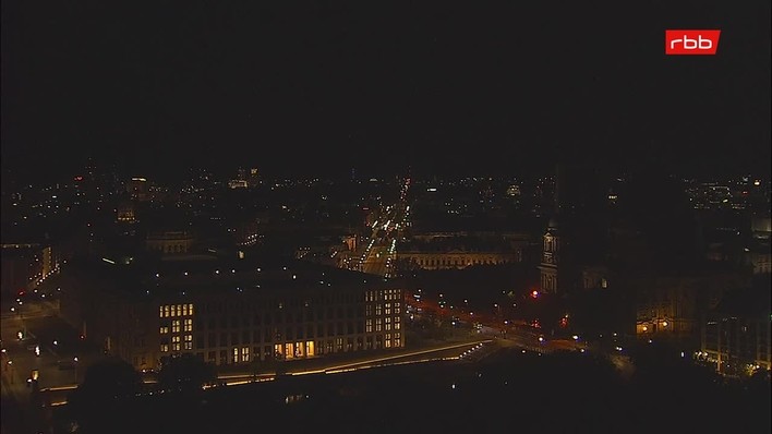 Archiv Foto Webcam Berlin: Rotes Rathaus und Berliner Dom